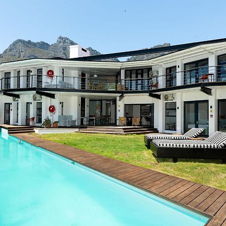 Neighbourgood 1St Crescent Camps Bay Hotel Cape Town Exterior photo