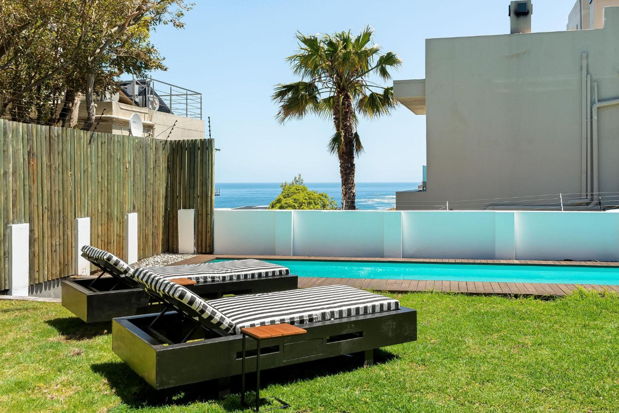 Neighbourgood 1St Crescent Camps Bay Hotel Cape Town Exterior photo